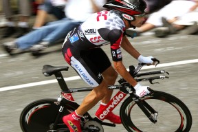 爱游戏.中国官方网站-西甲转会风云：北京首钢盯上锋线强援，胡金秋或成交易筹码