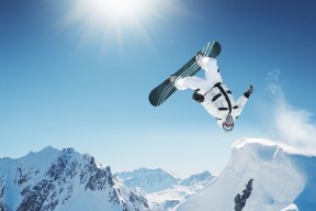 爱游戏.中国官方网站-乒超联赛转会风云：丹佛掘金盯上锋线强援，王楚钦或成交易筹码